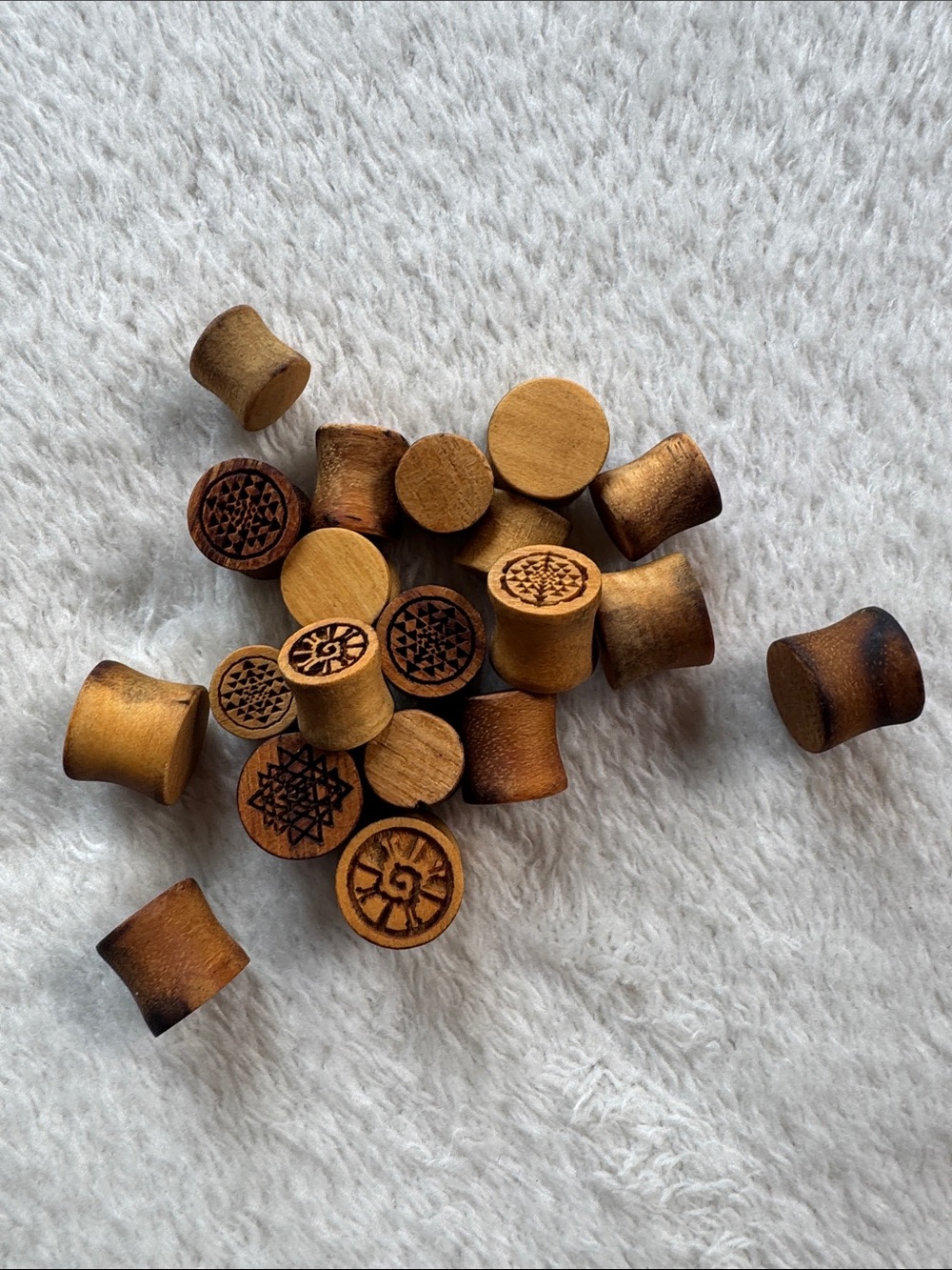 Wooden Decorative Plugs - Natural Brown Carved Accent Set